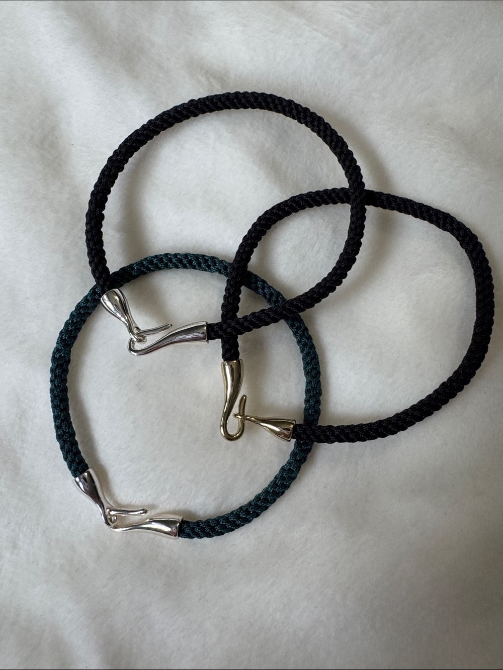 Braided Rope Bracelet with Silver-Tone Hook Closure - Black & Dark Green